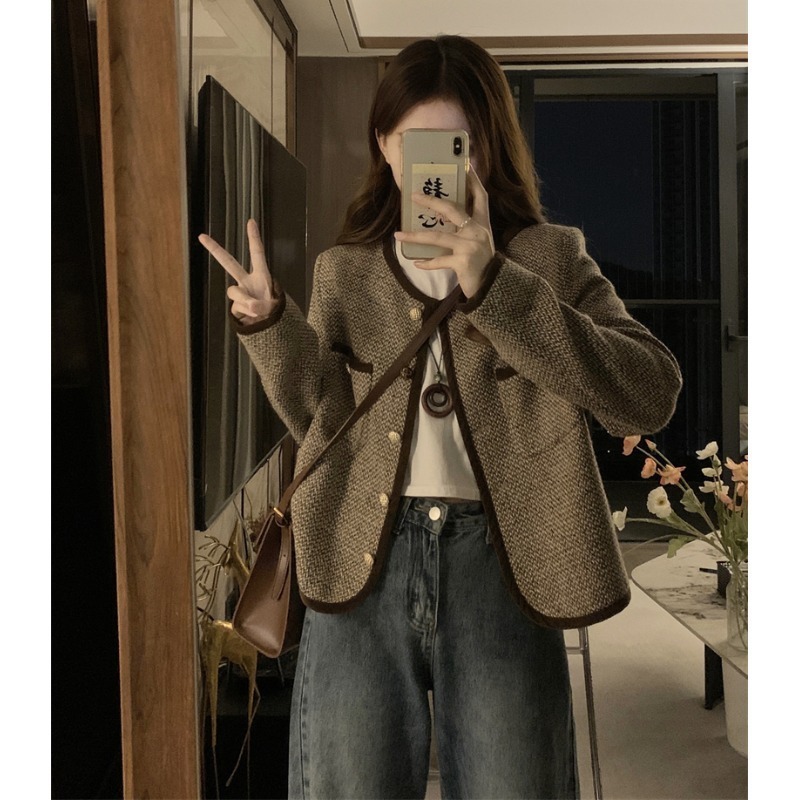 Plus Size Slimming Single-breasted Color Contrast Short Coat - Image 5