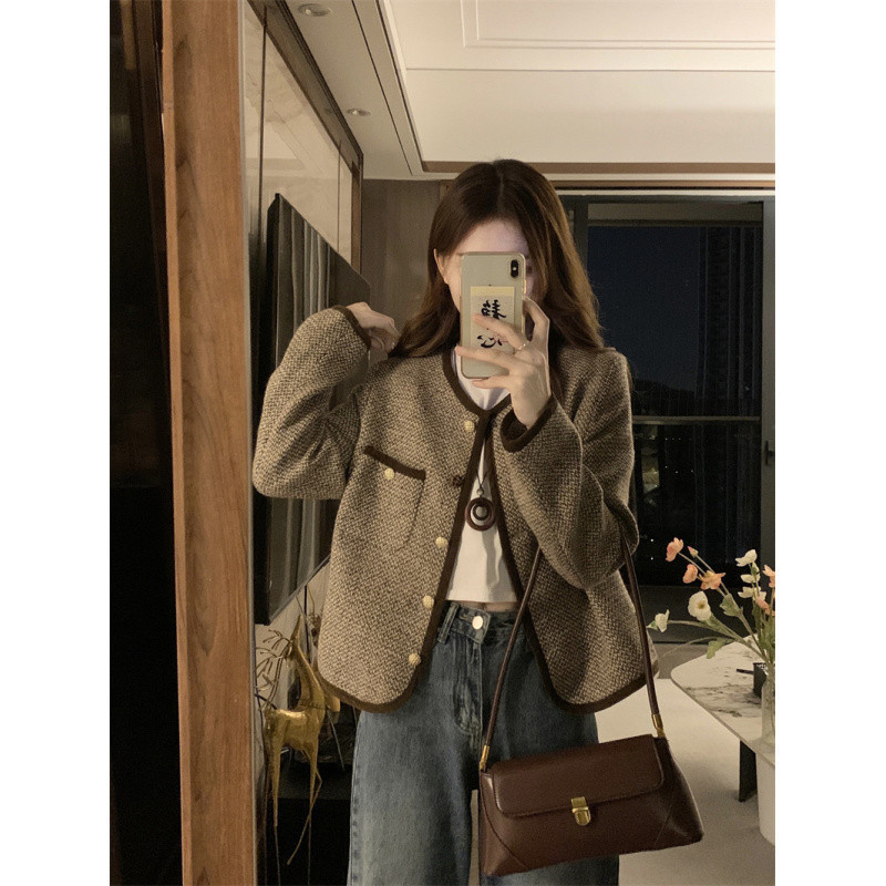 Plus Size Slimming Single-breasted Color Contrast Short Coat - Image 4